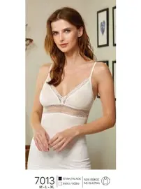 Berrak V Kesim Dantelli İnce Askılı Kadın Atlet Berrak 7013