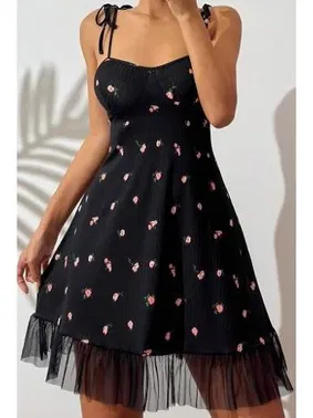 Ruselin Eteği Tül Çiçek Desenli Bağlama Askılı Kısa Gecelik Ruselin 5072