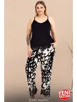 İnce Askılı Desenli Dantelli Büyük Beden Pijama Takımı Lady 10983  Siyah detay görünüm