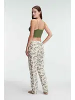 İp Askılı V Yaka Kadın Çiçek Desenli Yazlık Dokuma Dantel Detaylı Pijama Takımı Sabahlık Anıl 5829 Yeşil farklı açı