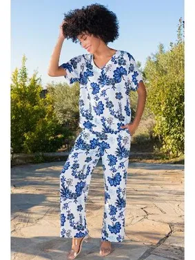 Vienetta Çiçek Desenli Cepli Kısa Kollu Kadın Pijama Takım Vienetta K410006