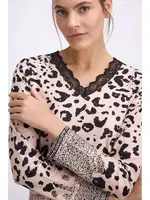 Kadın Uzun Kollu Dantelli Yaka Leopar Desenli T-Shirt ve Pantolon Pijama Takımı Anıl 11540 farklı açı