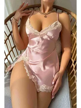 Merry See Dantel Büzgü Detaylı Yırtmaçlı Saten Gecelik Pembe Merry See MS2390 Pembe - Alternatif Görünüm