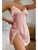 Dantel Büzgü Detaylı Yırtmaçlı Saten Gecelik Pembe Merry See MS2390 Pembe Pembe görsel 4