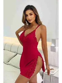 Merry See Dantelli Yanlardan Derin Yırtmaçlı Gecelik Kırmızı Merry See MS2394 Kırmızı