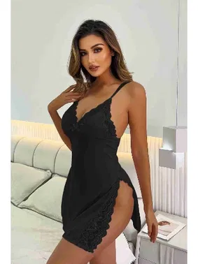 Merry See Dantelli Yanlardan Derin Yırtmaçlı Gecelik Siyah Merry See MS2394 Siyah