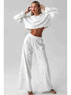 Merry See Kalp Baskılı Uzun Kollu İnce Kumaş Dökümlü Pijama Takımı Merry See MS2386 Beyaz - Alternatif Görünüm