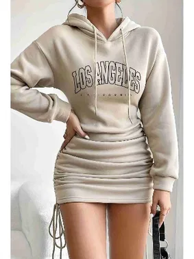 Merry See Kapşonlu Yandan Büzgülü Ayarlı Baskılı Uzun Oversize Sweatshirt Elbise Merry See MS3803 Bej