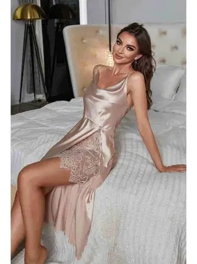 Merry See Merry See Özel Tasarım Degaje Yakalı Yırtmaçlı Dantelli Saten Uzun Gecelik MS 2365 Pudra - Alternatif Görünüm