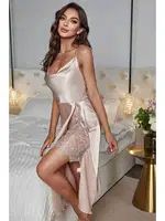 Merry See Özel Tasarım Degaje Yakalı Yırtmaçlı Dantelli Saten Uzun Gecelik MS 2365 Pudra Pudra görsel 4