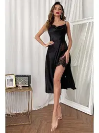 Merry See Özel Tasarım Degaje Yakalı Yırtmaçlı Dantelli Saten Uzun Gecelik Merry See MS 2365 Siyah