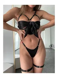 NightLight Saten Siyah Göğüs Dekolteli Fantezi Sütyen Külot Takım NightLight 3722