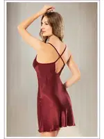 Sırtı Çapraz Askılı Bordo İnce Askılı Saten Gecelik Miss Laris 2142 Bordo detay görünüm