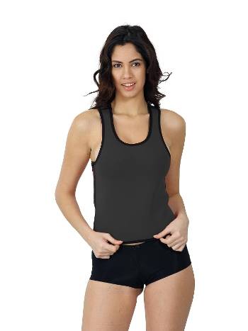 Terlemeyi Sağlayan Kısa Kadın Atlet Emay 9157