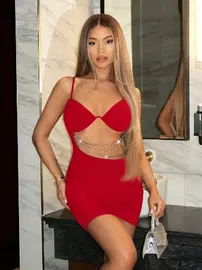 Real Passione Zincirli Dekolteli Kırmızı Mini Club Elbise Real Passione E1034