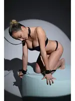 Zincirli El Boyun Fantazi Harness Kelepçe Esaret MissisX 8009 Siyah detay görünüm