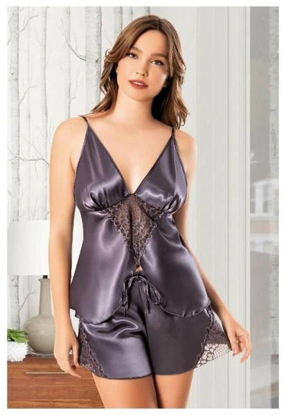 Asimetrik Kesim Yırtmaçlı İnce Askılı Saten Şort Pijama Takımı Miss Laris 3108