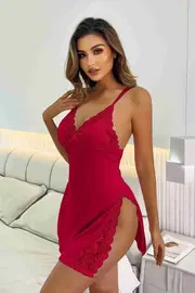 Dantelli Yanlardan Derin Yırtmaçlı Gecelik Kırmızı Merry See MS2394 Kırmızı