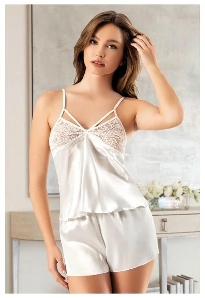 Saten Göğüs Pencereli İnce Askılı Şort Pijama Takımı Miss Laris 3126
