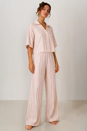 Çok Renkli Çizgili Yırtmaç Detaylı Kısa Kollu Pijama Takımı Bella Notte 77937
