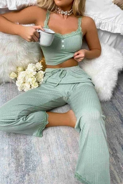 Dantel Askılı Ribanalı Crop ve Uzun Dantel Paça Pijama Takımı Merry See MS4439 Yeşil - Alternatif Görünüm