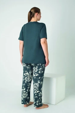 Kadın Battal Viskon Patlı Kısa Kol Pijama Takım Confeo C840-915 - Alternatif Görünüm