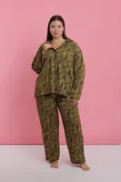 Kadın Büyük Beden Hardal Tropikal Yaprak Desenli Düğmeli Pijama Takımı Akbeniz 202523 Hardal görsel 4
