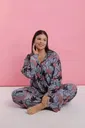 Kadın Büyük Beden Somon Yaprak Desenli Düğmeli Pijama Takımı Akbeniz 202524