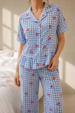 Kadın Mavi Pötikare Kiraz Desenli Fırfırlı Pijama Takımı Bella Notte 61239