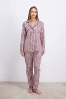 Kadın Pamuklu Uzun Kol Düğmeli Gömlek ve Ekose Pantolon Pijama Takımı Zamansız Şıklık Anıl 11627 Kırmızı