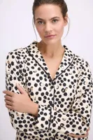 Kadın Uzun Kollu Gömlek Yaka Leopar Desenli %100 Pamuk Pijama Takımı Anıl 11550 Krem farklı açı
