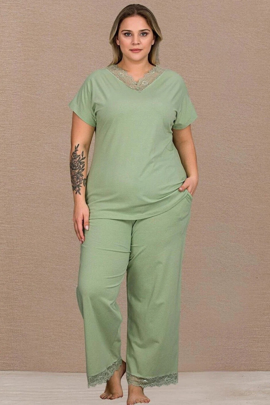 Kısa Kollu Dantelli V Yakalı Pamuklu Büyük Beden Kadın Pijama Takımı Lady B-631