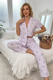 Lila Çizgili Fiyonk Desenli Kısa Kollu Düğmeli Pijama Takımı Bella Notte 77593