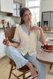 Mavi Fırfır Detaylı Düğmeli Kontrast Yaka Şık Pijama Takımı Bella Notte 77781