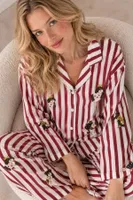Pamuklu Bordo Çizgili Sevimli Köpek Desenli Düğmeli Pijama Takımı Bella Notte 61359 Bordo detay görünüm