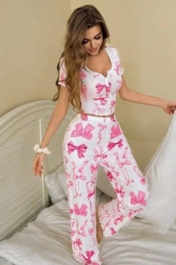 Pembe Fiyonk Desenli Süs Düğmeli Yazlık Pijama Takımı Bella Notte 7395 - Alternatif Görünüm