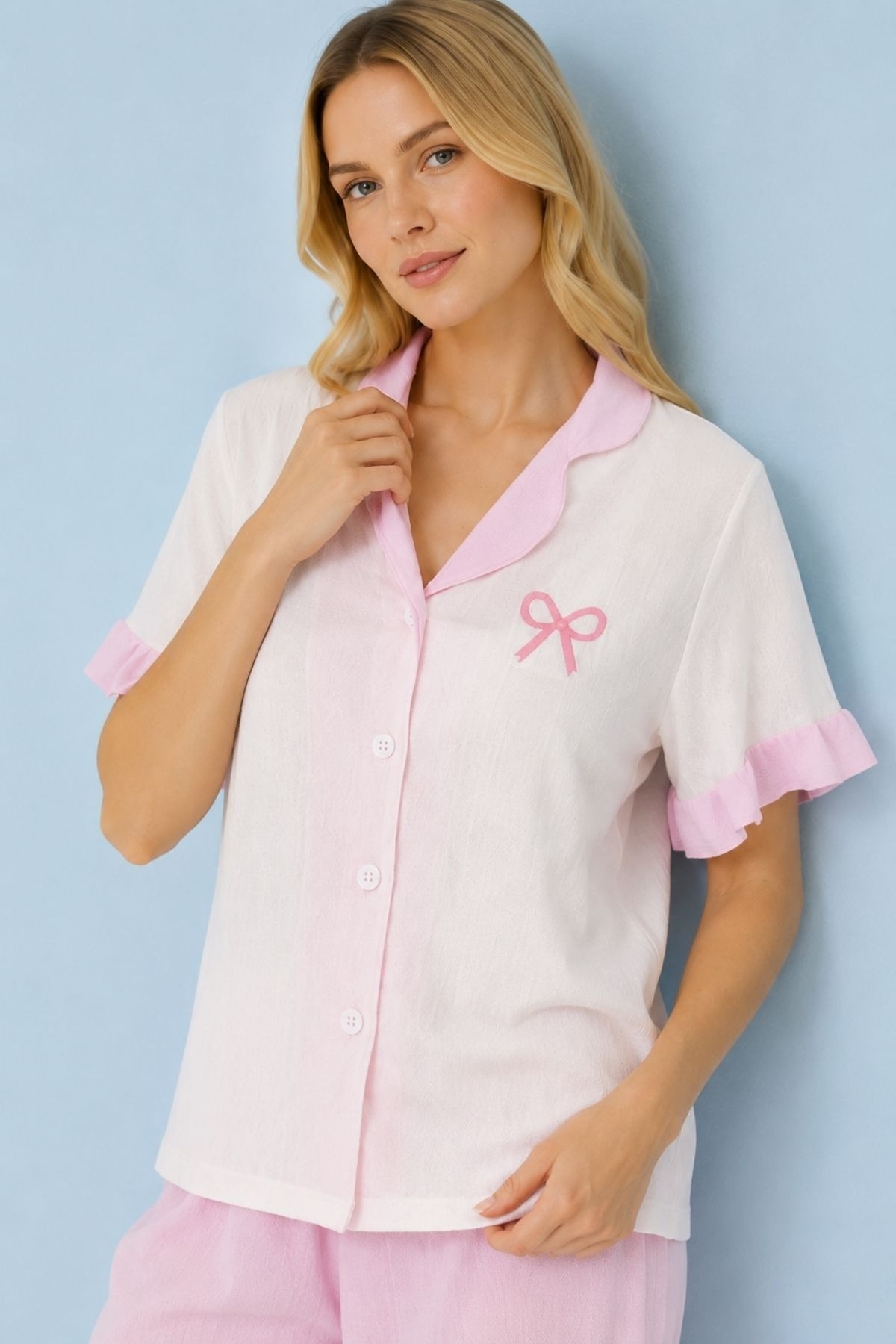 Pembe Yakalı ve Fırfır Detaylı Kısa Kollu Düğmeli Pijama Takımı Bella Notte 77685