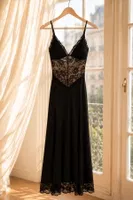 Siyah Dantel Detaylı Yırtmaçlı Uzun Askılı Gecelik Bella Notte 36011 Siyah görsel 6