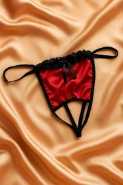 Venlisa Fiyonk Detaylı Saten G-String V6801
