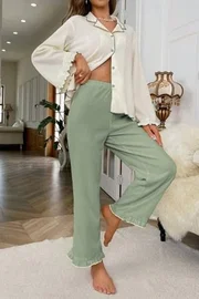 Yeşil Uzun Kollu V Yaka Fırfır Detaylı Pijama Takımı Bella Notte 77007