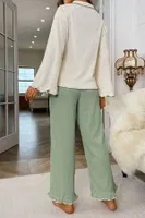 Yeşil Uzun Kollu V Yaka Fırfır Detaylı Pijama Takımı Bella Notte 77007 Bej farklı açı